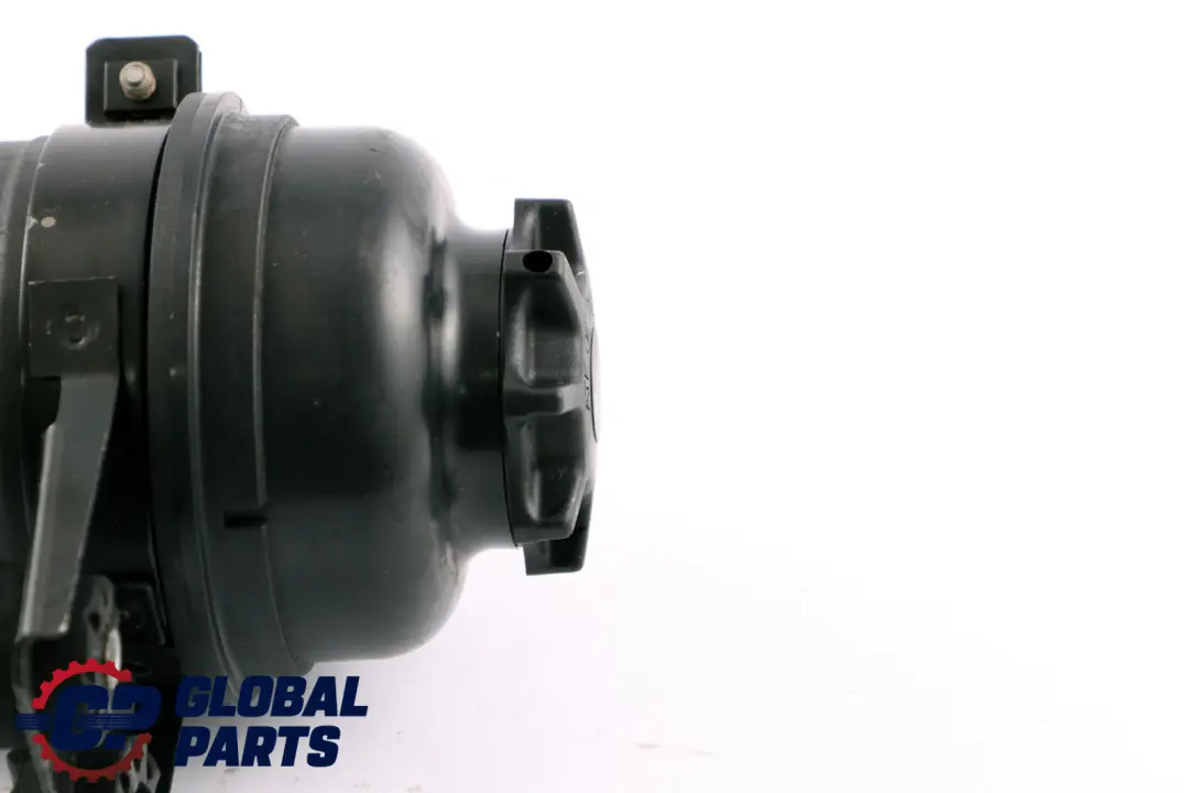 Porta Aceite Radiador Direccion para BMW E81 E87 E90 E91 E92 LCI con número de pieza 6851218 BMW E81 E87 E90 E91 E92 LCI Porta Aceite Radiador Direccion - SKU 6768094 - Número de pieza 6851218