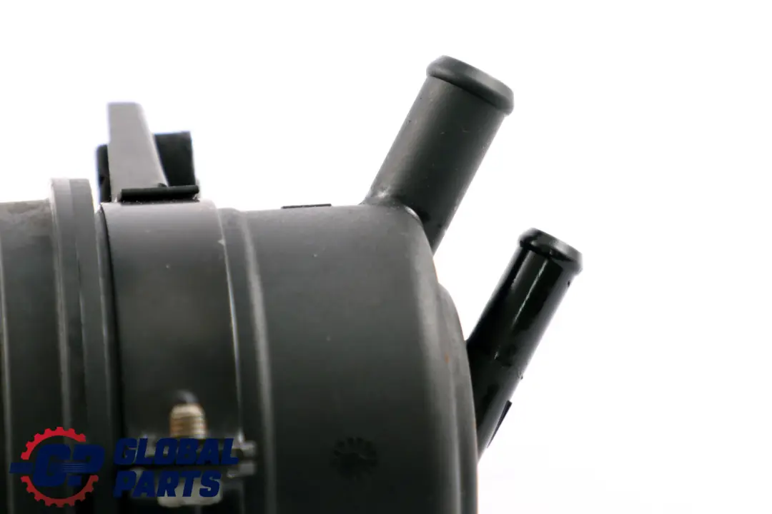 Porta Aceite Radiador Direccion para BMW E81 E87 E90 E91 E92 LCI con número de pieza 6851218 BMW E81 E87 E90 E91 E92 LCI Porta Aceite Radiador Direccion - SKU 6768094 - Número de pieza 6851218