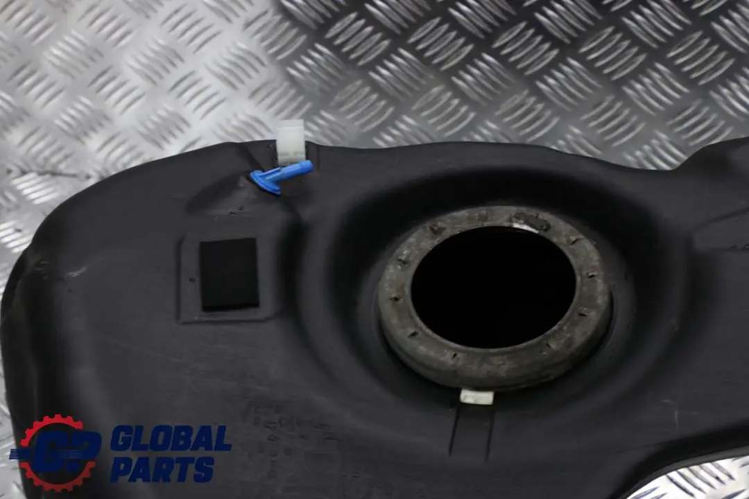 Bare Fuel Tank Diesel to BMW 3 Series E46 with Part number 6768482 BMW 3 Series E46 Bare Fuel Tank Diesel - SKU 6768482 - Part number 6768482