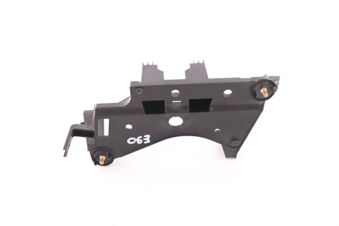 Activado Carbón De Combustible Filtro Soporte Soporte para BMW E90 E91 E92 E93 con número de pieza 6768644 BMW E90 E91 E92 E93 Activado Carbón De Combustible Filtro Soporte Soporte - SKU 6768644 - Número de pieza 6768644