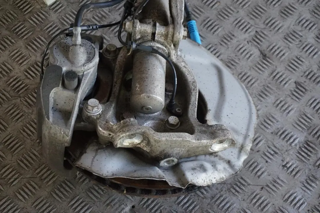 M57N2 Delantero Izquierdo Muelle Freno Suspension Pata Buje para BMW E61 Touring 525d con número de pieza 6768797 BMW E61 Touring 525d M57N2 Delantero Izquierdo Muelle Freno Suspension Pata Buje - SKU 6768797-1 - Número de pieza 6768797