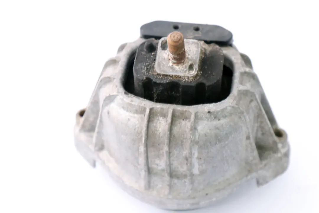 Mount Rubber Mounting Right O/S to BMW E81 E84 E87 E90 Engine with Part number 6768800 BMW E81 E84 E87 E90 Engine Mount Rubber Mounting Right O/S - SKU 6768800 - Part number 6768800