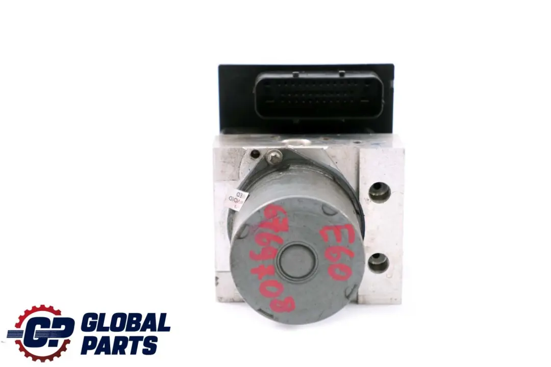DSC ABS Steuergerät DSC 6768727 für BMW 5 6 er E60 E61 E63 E64 mit Teilenummer 6769706 BMW 5 6 er E60 E61 E63 E64 DSC ABS Steuergerät DSC 6768727 - SKU 6769706 - Teilenummer 6769706