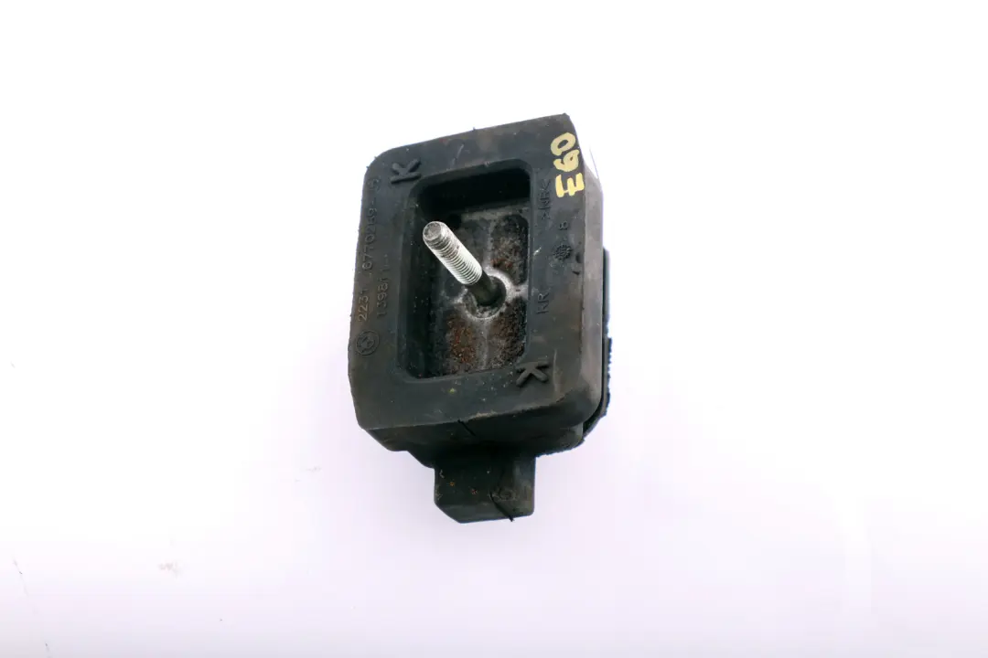 M57N2 Support de boite de vitesses en caoutchouc pour BMW E60 E61 E63 635d à propos du numéro de pièce 6770289 BMW E60 E61 E63 635d M57N2 Support de boite de vitesses en caoutchouc - SKU 6770289 - Numéro de pièce 6770289