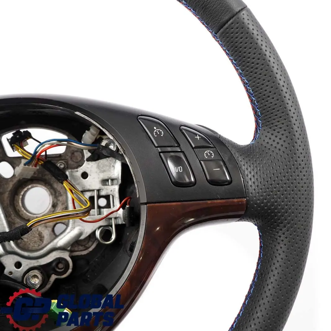 BMW E46 NEW Volant sport en cuir noir à 3 branches M-tricoloured Threads - SKU 6770416-2 - Numéro de pièce 6770416