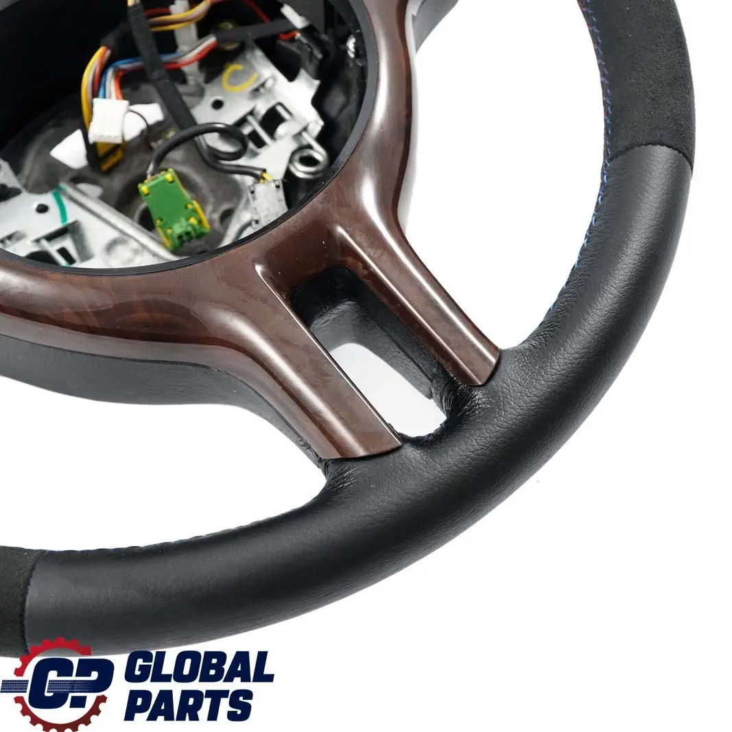 Leather / Alcantara Sport Steering Wheel 3 Spoke to BMW X5 Series E53 NEW Black with Part number 6770422 BMW X5 Series E53 NEW Black Leather / Alcantara Sport Steering Wheel 3 Spoke - SKU 6770422-4 - Part number 6770422