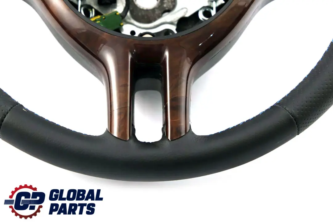 Multifunktion Sportlenkrad 3 Speichen M-Dreifarbige Fäden für BMW X5 er E53 mit Teilenummer 6770422 BMW X5 er E53 Multifunktion Sportlenkrad 3 Speichen M-Dreifarbige Fäden - SKU 6770422 - Teilenummer 6770422