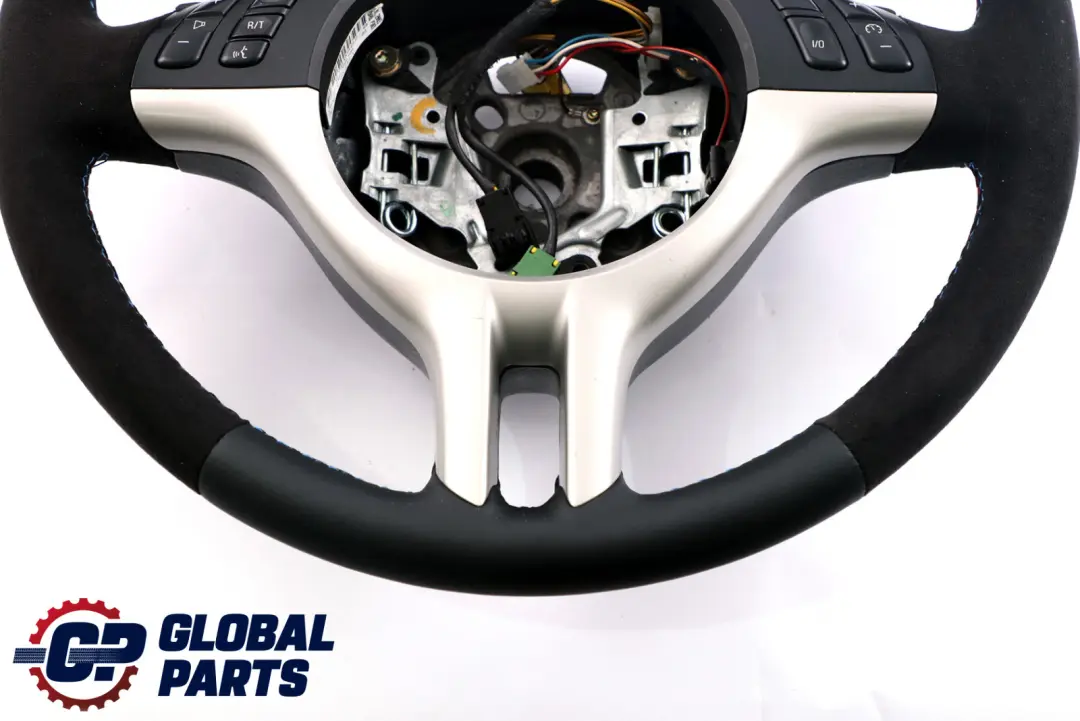 BMW X5 E53 NOUVEAU Cuir Volant sport en cuir noir / Alcantara a 3 branches - SKU 6770423-3 - Numéro de pièce 6770423