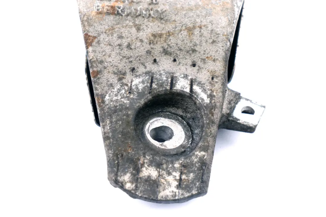 BMW E60 E61 530d M57N2 Bracket Right O/S Engine Mount Holder - SKU 6770632 - Part number 6770634