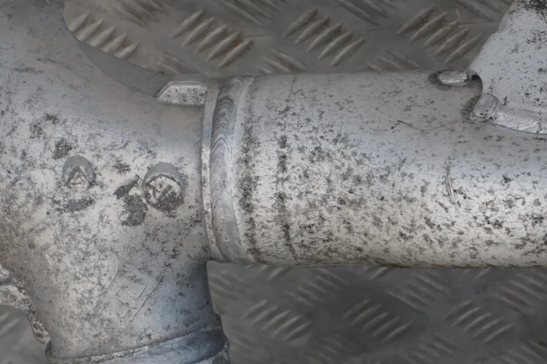 Hinterachsträger Hinterachse Achskörper Achsträger Achse für BMW E63 E64 mit Teilenummer 6770842 BMW E63 E64 Hinterachsträger Hinterachse Achskörper Achsträger Achse - SKU 6770842 - Teilenummer 6770842