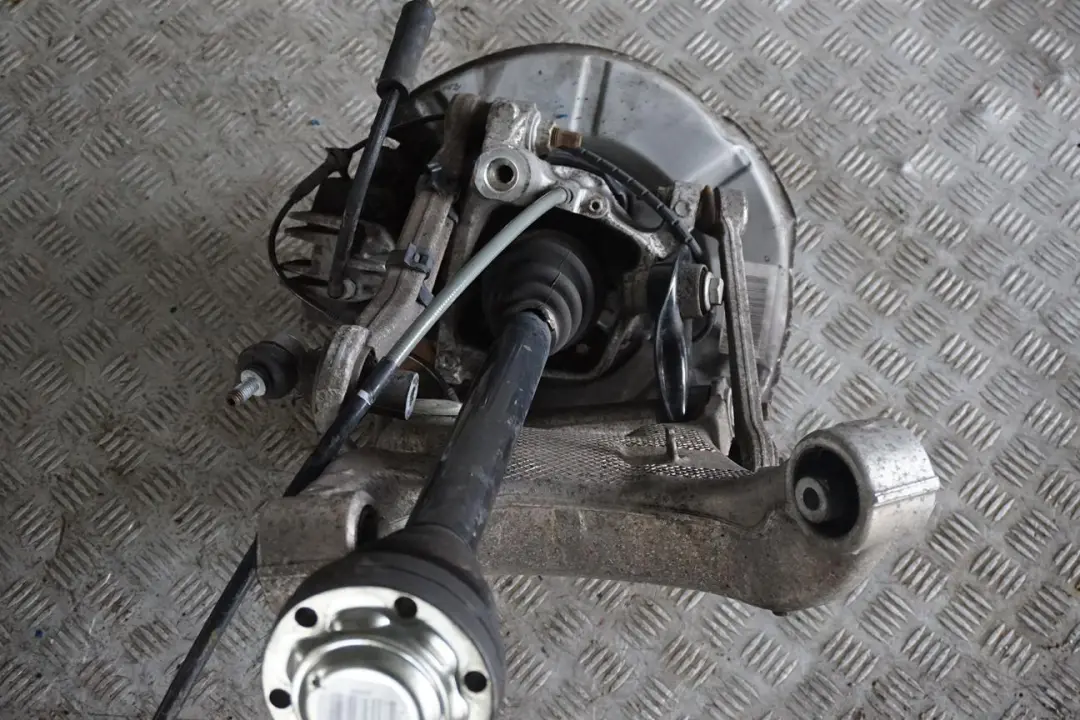 BMW 5 E60 520d M47N2 Rear Left N/S Output Shaft Suspension Leg Wheel Carrier - SKU 6770905-13 - Part number 6770905