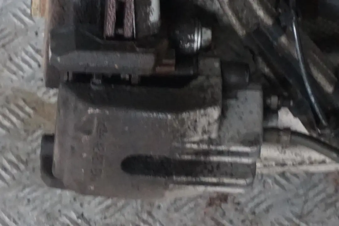 M57N2 231PS Radträger Hinten Links Schwenklager für BMW 5 E60 530d mit Teilenummer 6770905 BMW 5 E60 530d M57N2 231PS Radträger Hinten Links Schwenklager - SKU 6770905-14 - Teilenummer 6770905