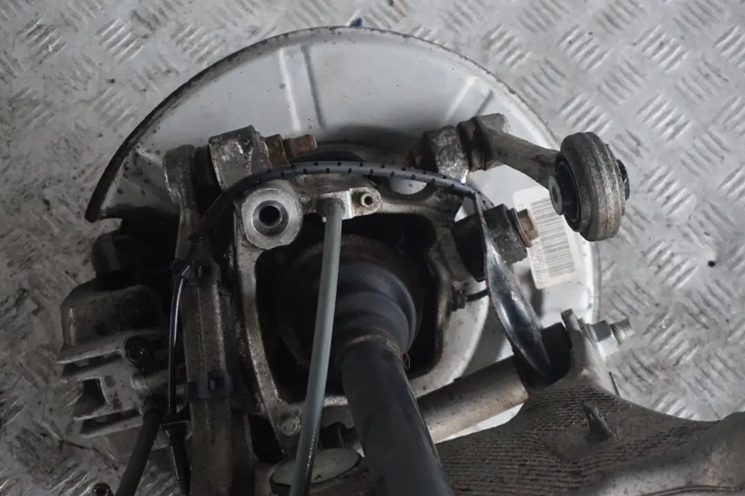 M57N2 231PS Radträger Hinten Links Schwenklager für BMW 5 E60 530d mit Teilenummer 6770905 BMW 5 E60 530d M57N2 231PS Radträger Hinten Links Schwenklager - SKU 6770905-14 - Teilenummer 6770905