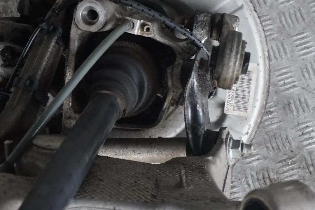 BMW 5 E60 530d M57N2 231PS Radträger Hinten Links Schwenklager - SKU 6770905-14 - Teilenummer 6770905