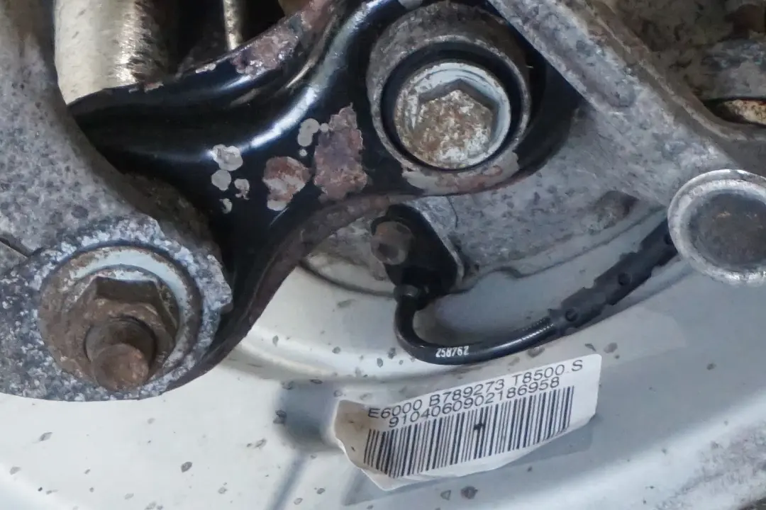 BMW 5 Reihe E60 530i M54 Federbein Radträger Hinten Links Schwenklager - SKU 6770905-5 - Teilenummer 6770905