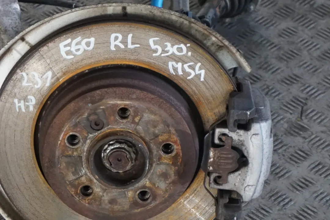 BMW 5 Series E60 530i M54 Rear Left N/S Hub Leg Carrier Brake Disc Caliper - SKU 6770905-5 - Part number 6770905