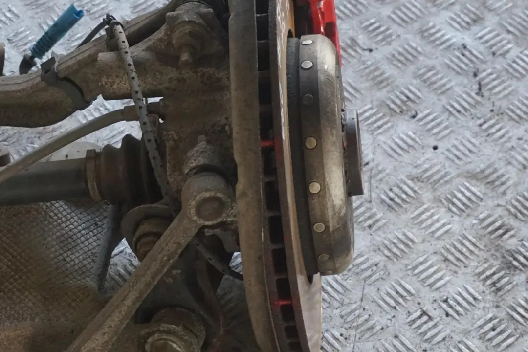 BMW E60 545i N62 Trasero Izquierdo Cubo Pierna Portador Pinza De Disco De Freno - SKU 6770905-9 - Número de pieza 6770905