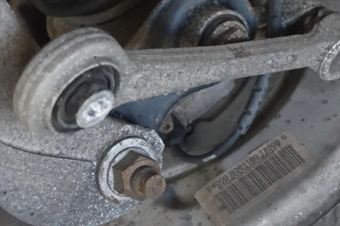 Reihe E60 545i N62 Federbein Radträger Hinten Links Schwenklager für BMW 5 mit Teilenummer 6770905 BMW 5 Reihe E60 545i N62 Federbein Radträger Hinten Links Schwenklager - SKU 6770905-9 - Teilenummer 6770905