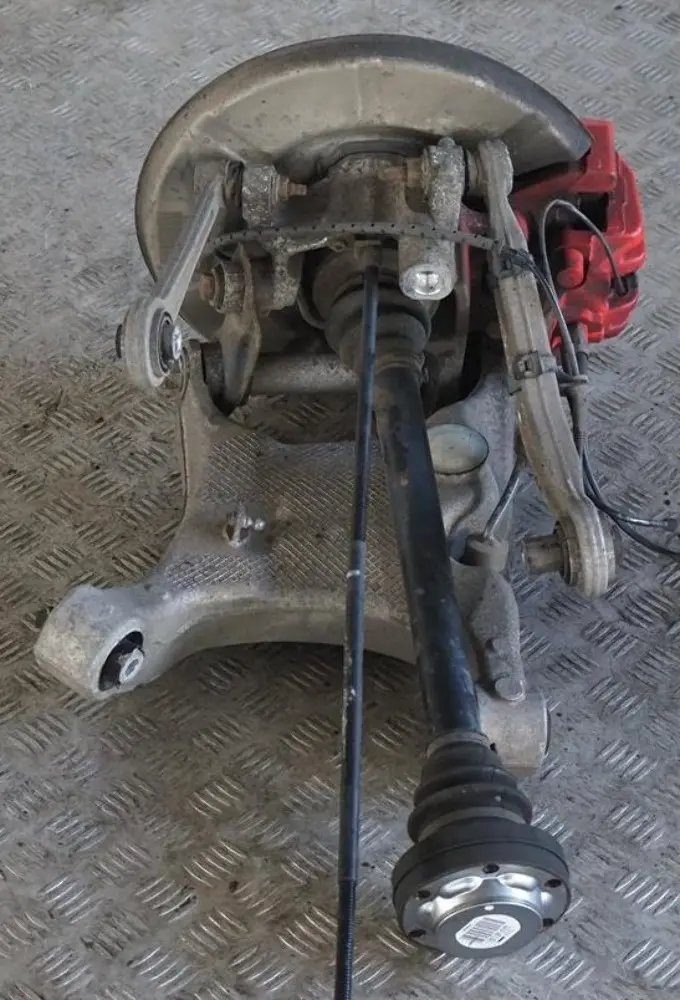 N62 Federbein Radträger Hinten Rechts Schwenklager für BMW 5 E60 545i mit Teilenummer 6770906 BMW 5 E60 545i N62 Federbein Radträger Hinten Rechts Schwenklager - SKU 6770906-11 - Teilenummer 6770906