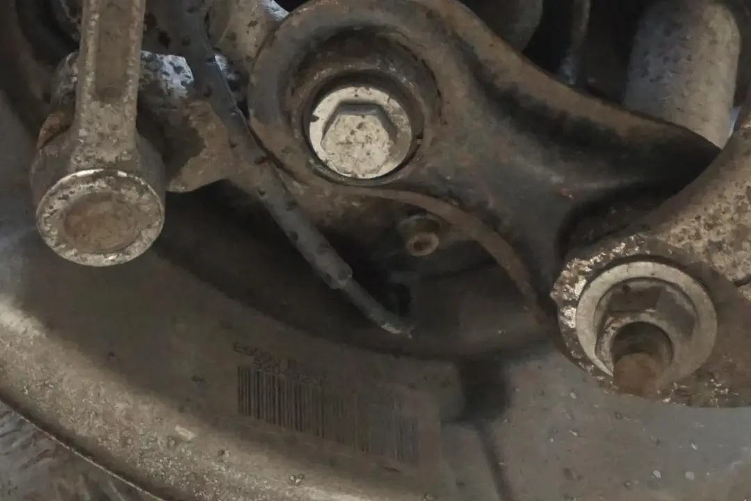 BMW 5 Reihe E60 525i M54 Federbein Radträger Hinten Rechts Schwenklager - SKU 6770906-12 - Teilenummer 6770906