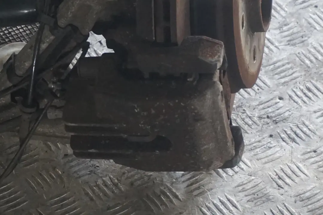 M47N2 Zawieszenie zwrotnica tył 163HP do BMW E60 520d o numerze 6770906 BMW E60 520d M47N2 Zawieszenie zwrotnica tył 163HP - SKU 6770906-14 - Numer Części 6770906