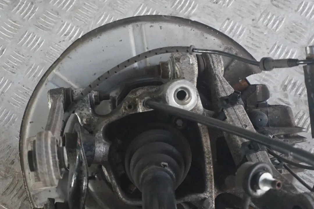 M47N2 Zawieszenie zwrotnica tył 163HP do BMW E60 520d o numerze 6770906 BMW E60 520d M47N2 Zawieszenie zwrotnica tył 163HP - SKU 6770906-14 - Numer Części 6770906