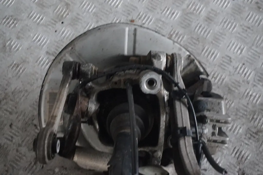 BMW E60 530d M57N2 Zwrotnica wahacz prawy tył - SKU 6770906-15 - Numer Części 6770906