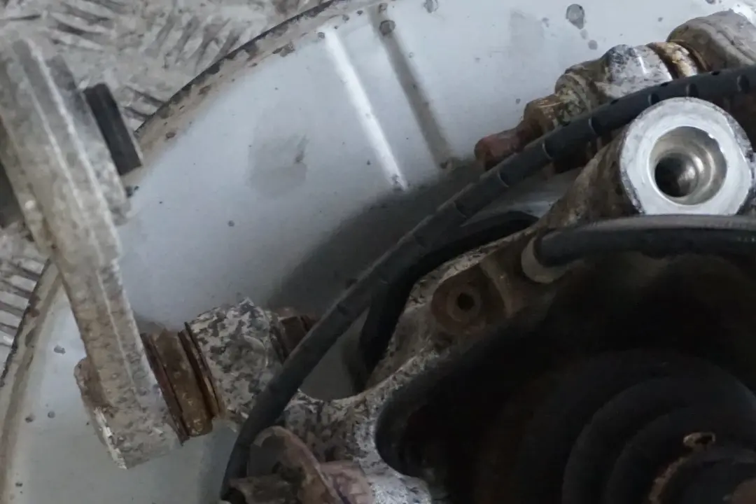 Reihe E60 530i M54 Federbein Radträger Hinten Rechts Schwenklager für BMW 5 mit Teilenummer 6770906 BMW 5 Reihe E60 530i M54 Federbein Radträger Hinten Rechts Schwenklager - SKU 6770906-5 - Teilenummer 6770906