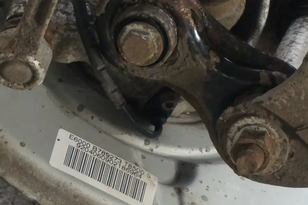 Reihe E60 530i M54 Federbein Radträger Hinten Rechts Schwenklager für BMW 5 mit Teilenummer 6770906 BMW 5 Reihe E60 530i M54 Federbein Radträger Hinten Rechts Schwenklager - SKU 6770906-5 - Teilenummer 6770906