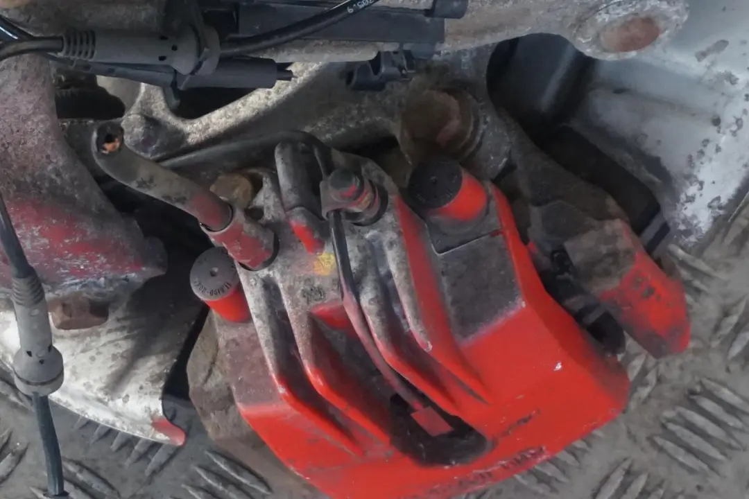 Reihe E60 530d M57N Federbein Radträger Hinten Rechts Schwenklager für BMW 5 mit Teilenummer 6770906 BMW 5 Reihe E60 530d M57N Federbein Radträger Hinten Rechts Schwenklager - SKU 6770906-7 - Teilenummer 6770906