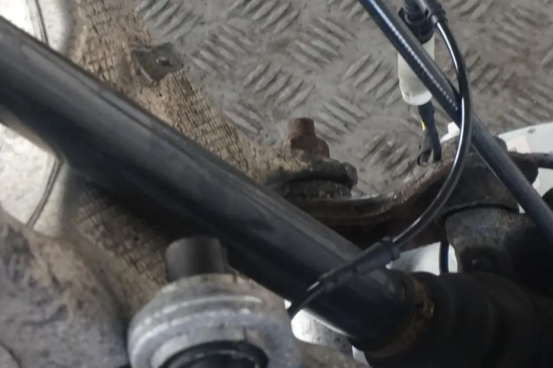 Reihe E60 530d M57N Federbein Radträger Hinten Rechts Schwenklager für BMW 5 mit Teilenummer 6770906 BMW 5 Reihe E60 530d M57N Federbein Radträger Hinten Rechts Schwenklager - SKU 6770906-7 - Teilenummer 6770906