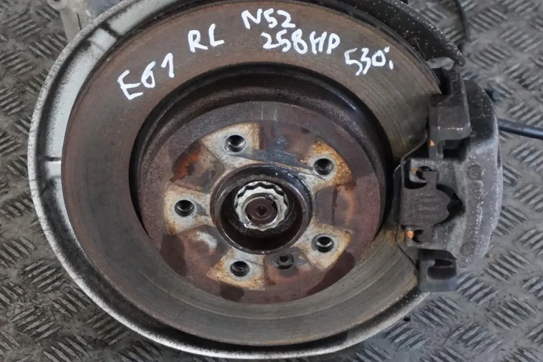 BMW E61 530i N52 Zwrotnica lewy tył 258HP - SKU 6770923-1 - Numer Części 6770923