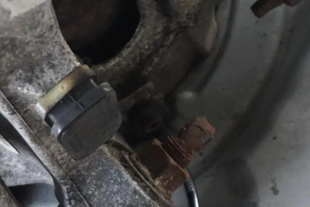 M57N 177PS Set Abtriebswelle Schwenklager Hinten Rechts für BMW 5 E61 525d mit Teilenummer 6770924 BMW 5 E61 525d M57N 177PS Set Abtriebswelle Schwenklager Hinten Rechts - SKU 6770924-1 - Teilenummer 6770924