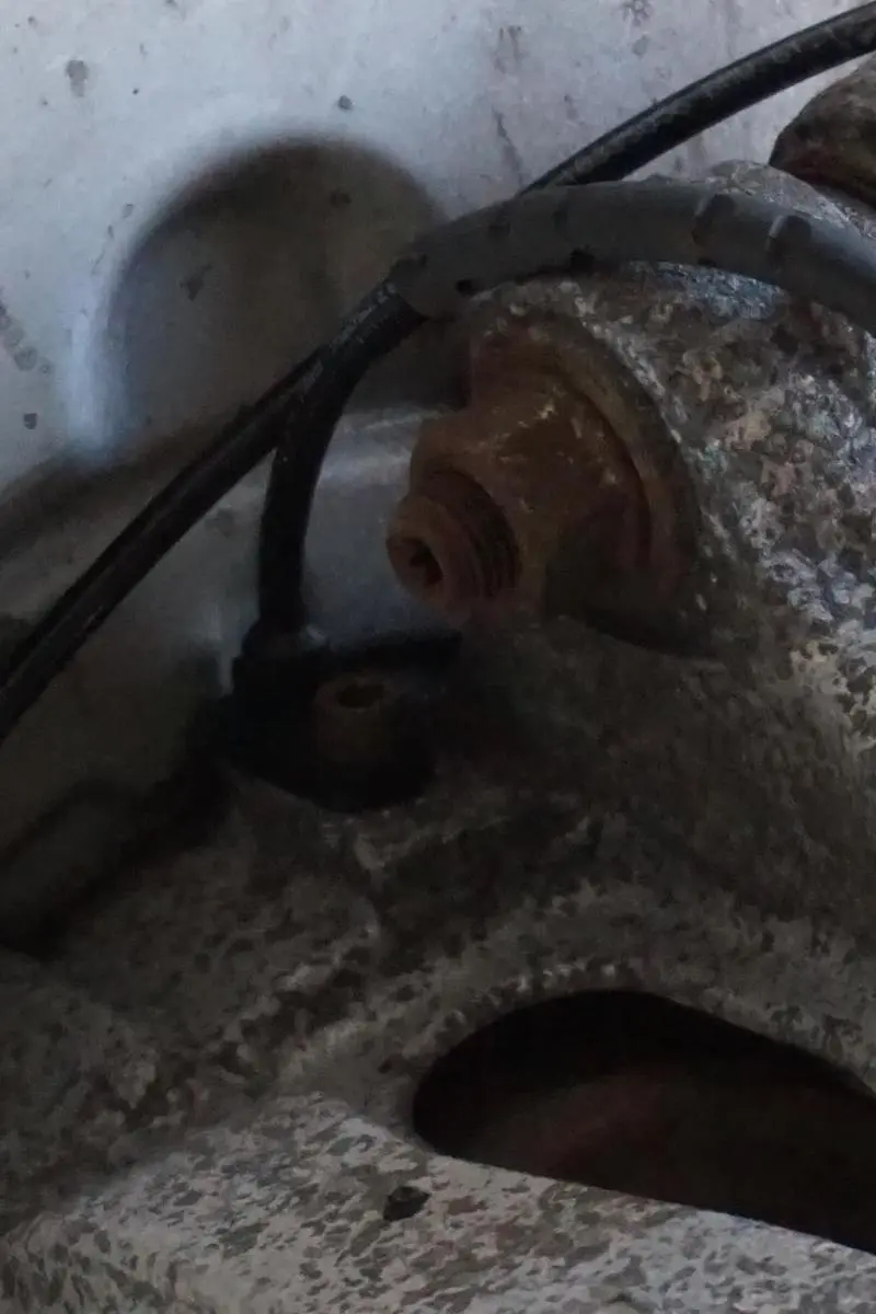 N52 Zwrotnica Półoś Prawy Tył Zacisk Tarcza do BMW 5 E61 530i o numerze 6770924 BMW 5 E61 530i N52 Zwrotnica Półoś Prawy Tył Zacisk Tarcza - SKU 6770924-2 - Numer Części 6770924