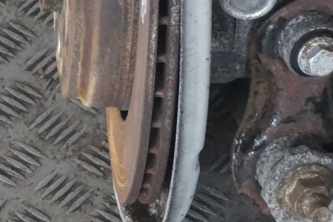 BMW E61 520D N47 Hinten Rechts Abtriebs Welle Aufhängung Bein Radträger - SKU 6770924 - Teilenummer 6770924