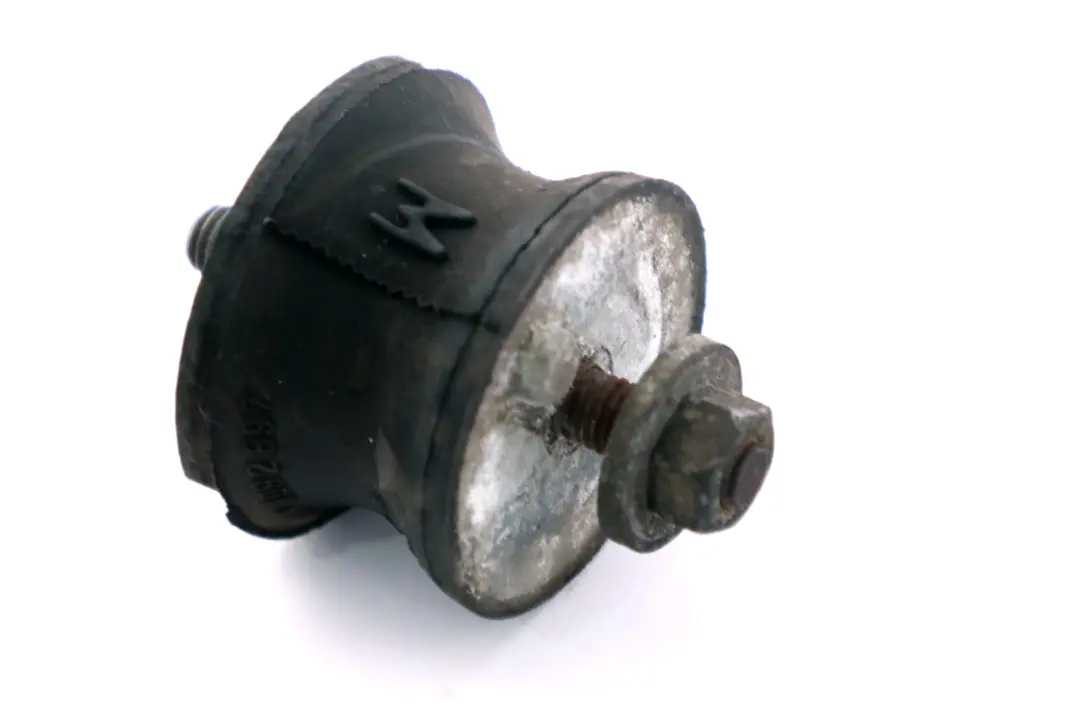 Transmission Gearbox Mount to BMW 5 7 Z8 Series E52 E38 E39 E65 E66 E67 with Part number 22316771130 BMW 5 7 Z8 Series E52 E38 E39 E65 E66 E67 Transmission Gearbox Mount - SKU 6771130 - Part number 22316771130