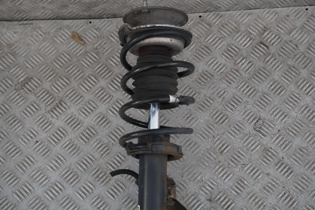 BMW 1er E87 LCI 123d N47S Vorne Links Federbein Bremse Aufhängung Bein - SKU 6771557-4 - Teilenummer 6771557