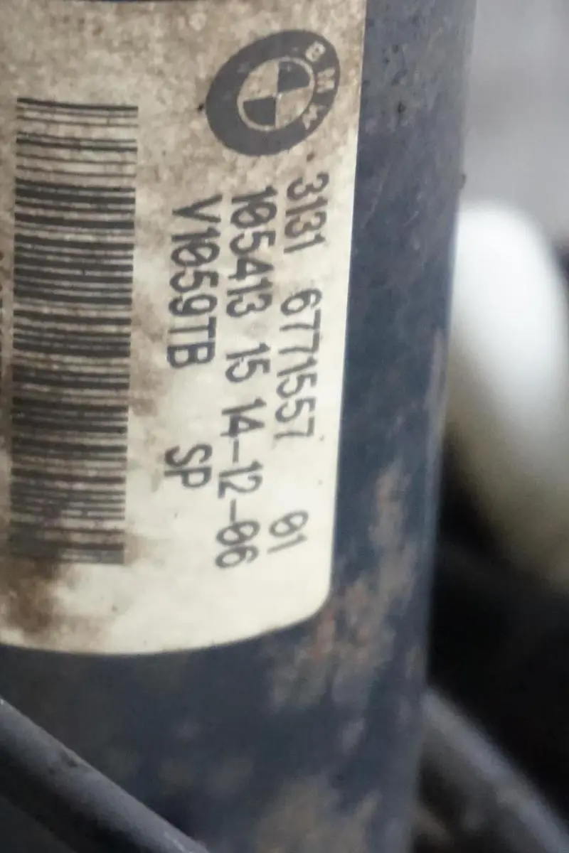 M47N2 Sport Molla Sospensioni Cuscinetto Perno Set SX per BMW E87 118d con numero di parte 31316771557 BMW E87 118d M47N2 Sport Molla Sospensioni Cuscinetto Perno Set SX - SKU 6771557 - Numero di parte 31316771557