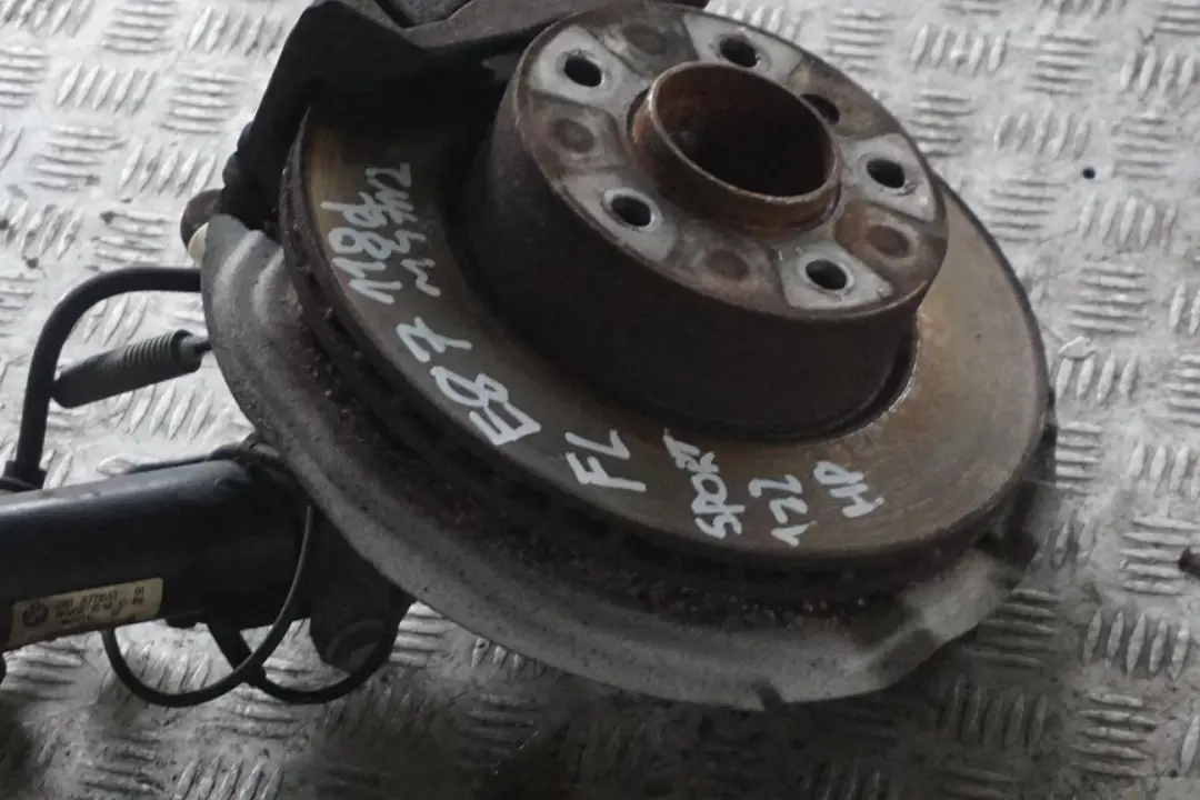 BMW 1 E87 118d M47N2 Sport Front Left N/S Spring Strut Brake Suspension Leg Hub - SKU 6771557 - Part number 31316771557