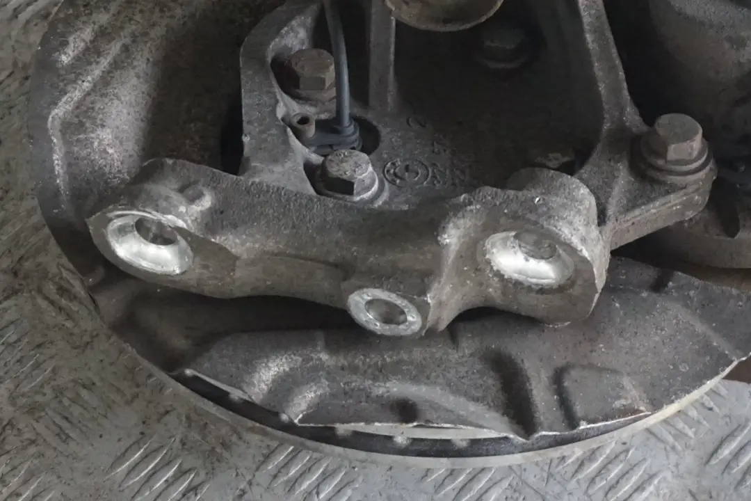 N43 143PS Sport Stoßdämpfer Federbein Schwenklager Vorne Rechts für BMW 1 E87 118i mit Teilenummer 6786020 BMW 1 E87 118i N43 143PS Sport Stoßdämpfer Federbein Schwenklager Vorne Rechts - SKU 6771558-2 - Teilenummer 6786020