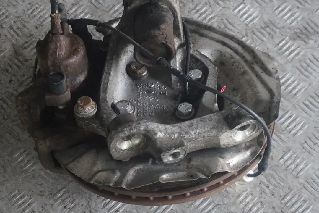 N47 Front Left N/S Spring Strut Suspension Leg to BMW 3 Series E90 318d with Part number 6771723 BMW 3 Series E90 318d N47 Front Left N/S Spring Strut Suspension Leg - SKU 6771723 - Part number 6771723