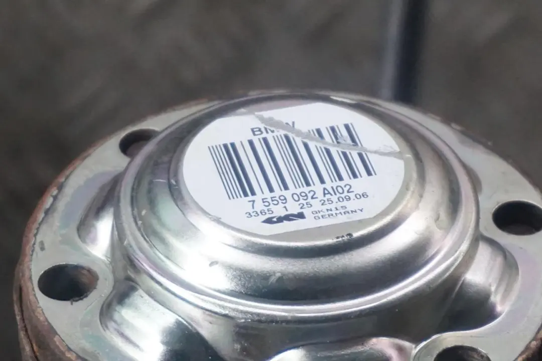 N52 Rear Right O/S Axle Leg Suspension Brake Disc Hub to BMW 3 Series E90 325i with Part number BMW 3 Series E90 325i N52 Rear Right O/S Axle Leg Suspension Brake Disc Hub - SKU 6771725-1 - Part number