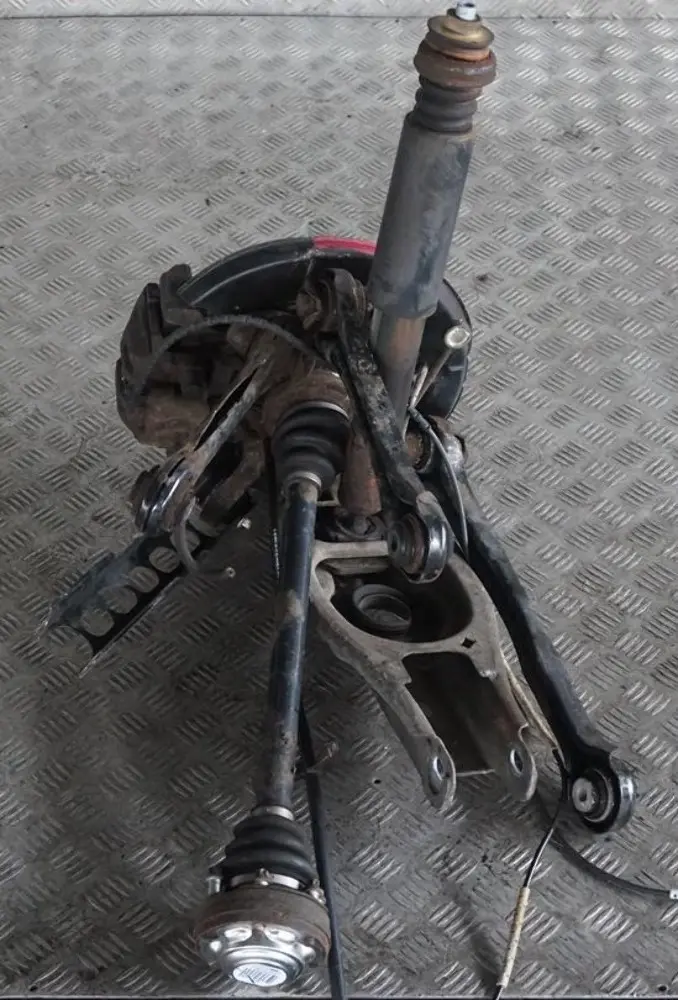 N52 Rear Right O/S Axle Leg Suspension Brake Disc Hub to BMW 3 Series E90 325i with Part number BMW 3 Series E90 325i N52 Rear Right O/S Axle Leg Suspension Brake Disc Hub - SKU 6771725-1 - Part number