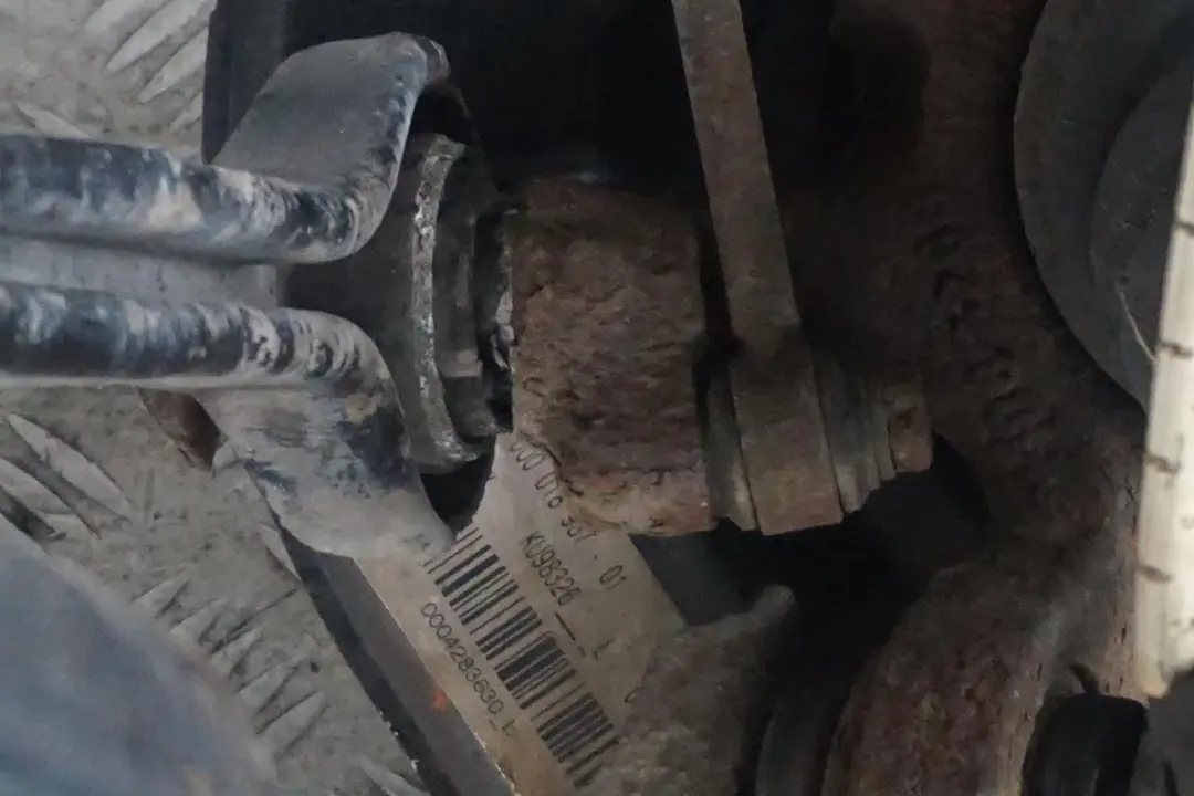 N52 Rear Left N/S Axle Leg Suspension Brake Disc Hub to BMW 3 Series E90 325i with Part number BMW 3 Series E90 325i N52 Rear Left N/S Axle Leg Suspension Brake Disc Hub - SKU 6771725 - Part number