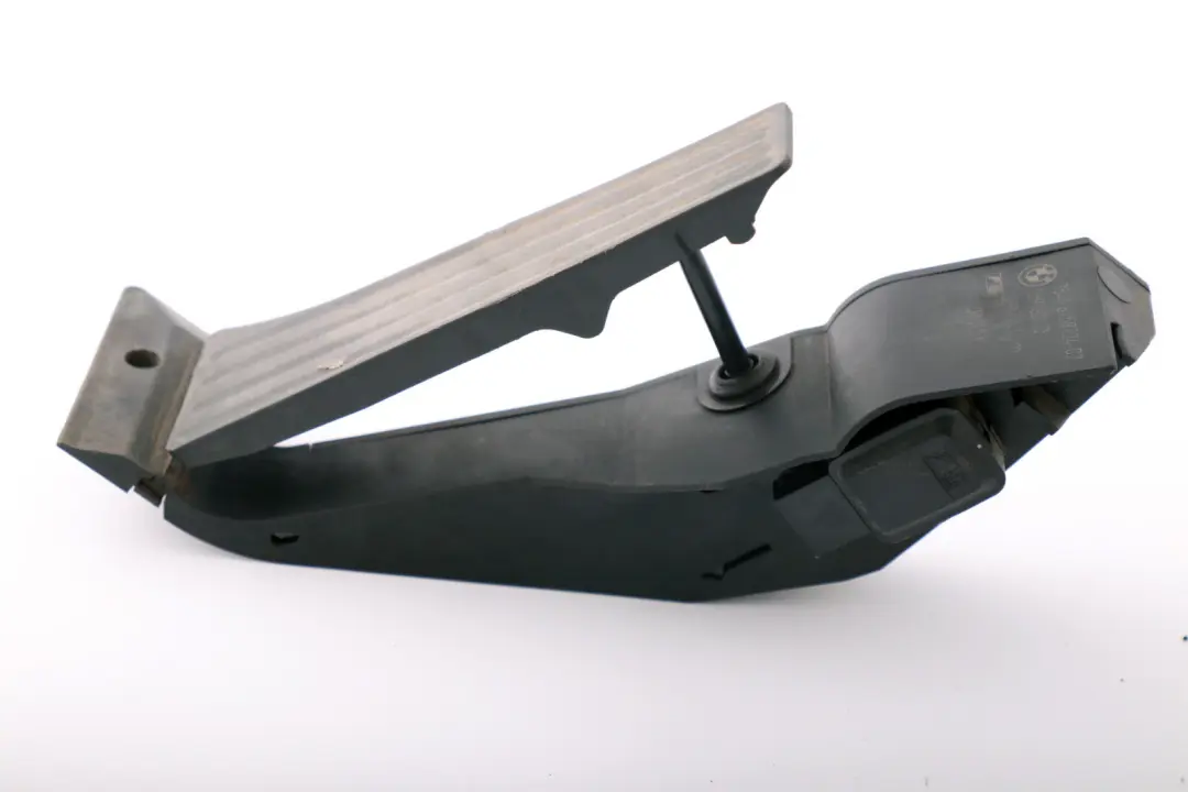 Accelerator Pedal Module Manual Gearbox to BMW E60 E61 E63 E90 E91 E93 with Part number 6858575 BMW E60 E61 E63 E90 E91 E93 Accelerator Pedal Module Manual Gearbox - SKU 6772646 - Part number 6858575