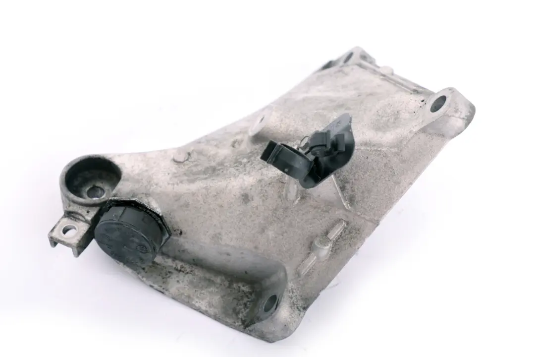 M57N2 Engine Supporting Bracket Left N/S 6770041 to BMW 3 Series E90 E91 E92 330xd with Part number 6774299 BMW 3 Series E90 E91 E92 330xd M57N2 Engine Supporting Bracket Left N/S 6770041 - SKU 6774299 - Part number 6774299