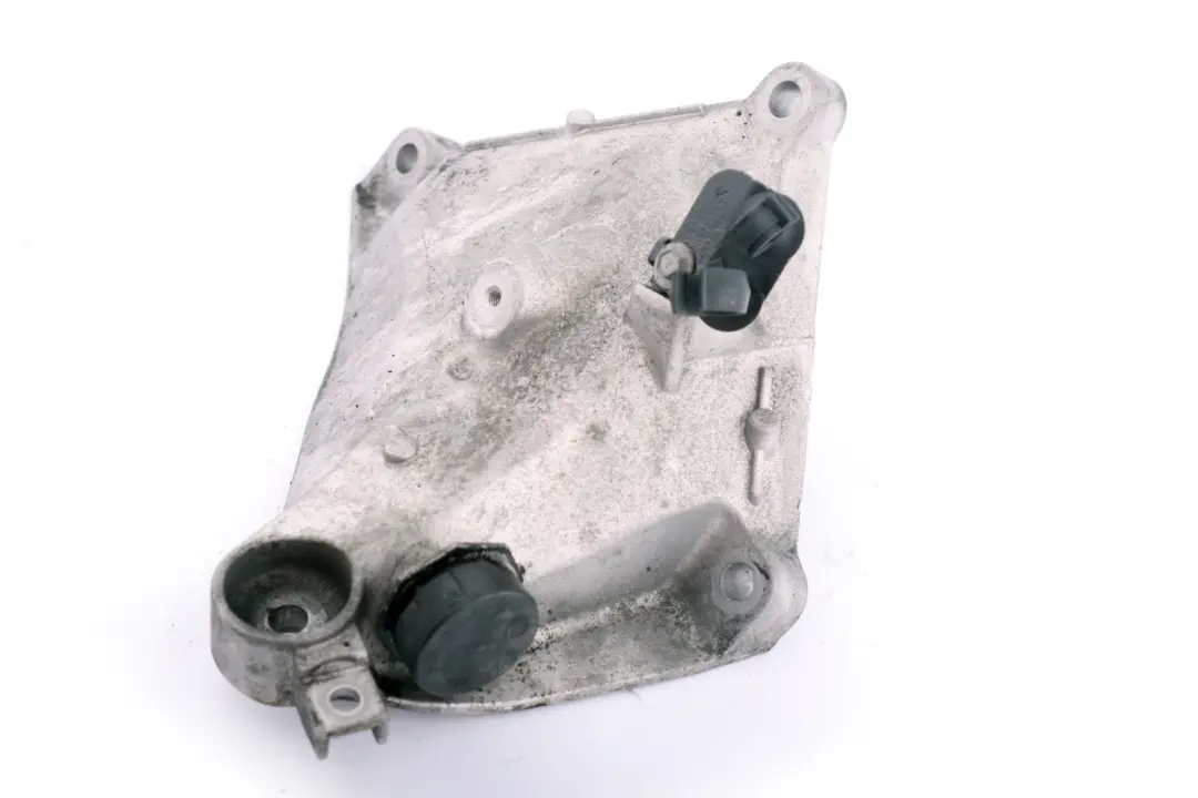 M57N2 Engine Supporting Bracket Left N/S 6770041 to BMW 3 Series E90 E91 E92 330xd with Part number 6774299 BMW 3 Series E90 E91 E92 330xd M57N2 Engine Supporting Bracket Left N/S 6770041 - SKU 6774299 - Part number 6774299