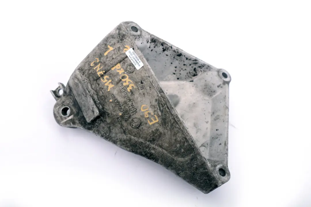 M57N2 Engine Supporting Bracket Left N/S 6770041 to BMW 3 Series E90 E91 E92 330xd with Part number 6774299 BMW 3 Series E90 E91 E92 330xd M57N2 Engine Supporting Bracket Left N/S 6770041 - SKU 6774299 - Part number 6774299