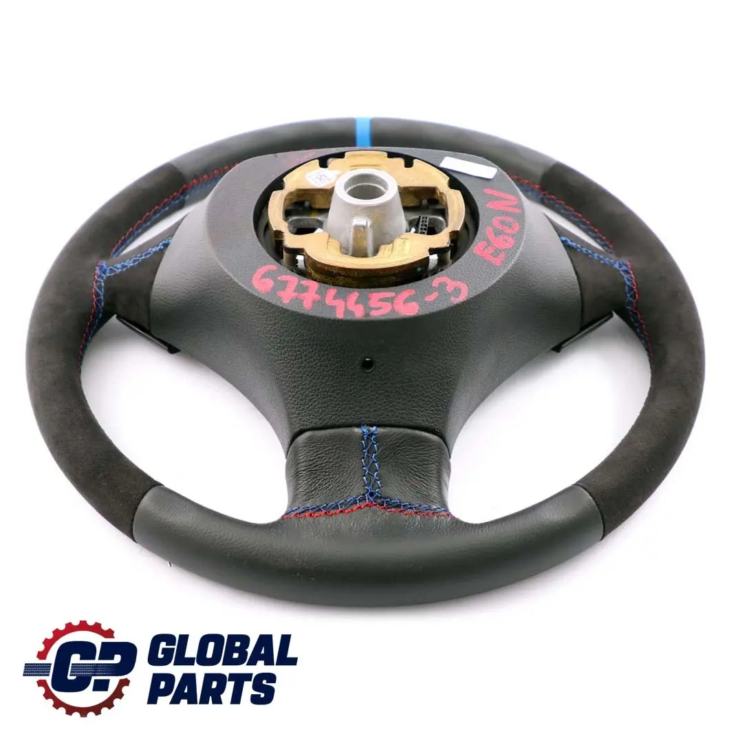 Negro NUEVO cuero / Alcantara Volante Negro Hilos para BMW E60 E61 LCI con número de pieza 6774456 BMW E60 E61 LCI Negro NUEVO cuero / Alcantara Volante Negro Hilos - SKU 6774456-3 - Número de pieza 6774456