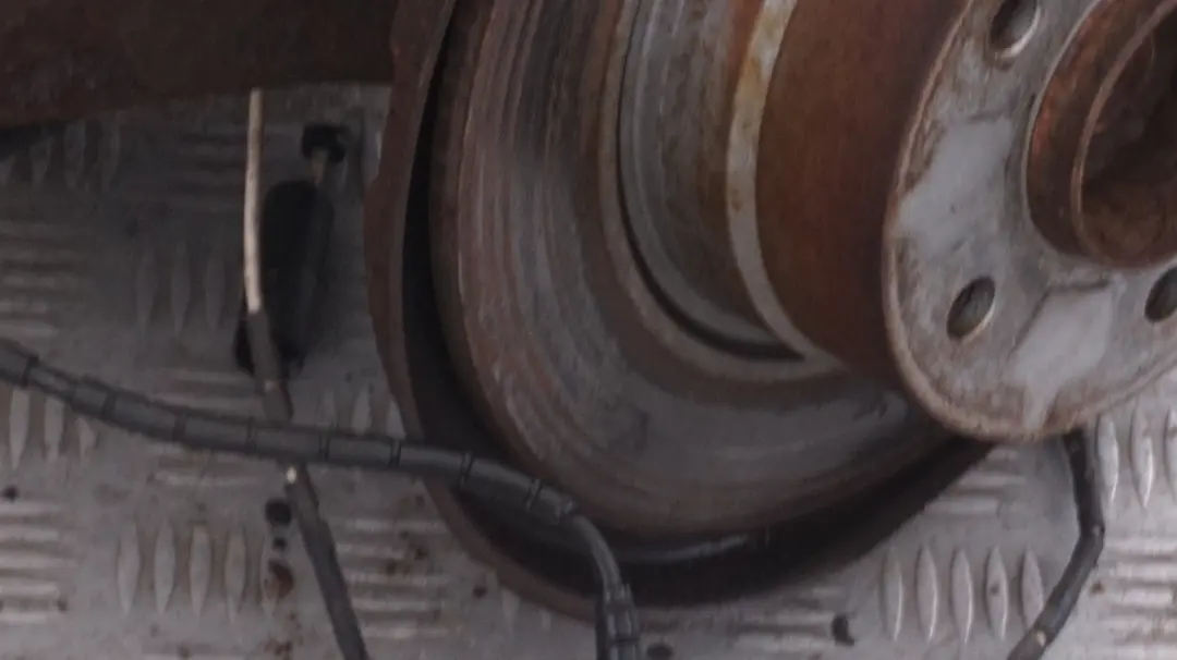 170HP Zwrotnica amortyzator prawy do BMW Z4 E85 2.2i o numerze 6774776 BMW Z4 E85 2.2i 170HP Zwrotnica amortyzator prawy - SKU 6774776 - Numer Części 6774776